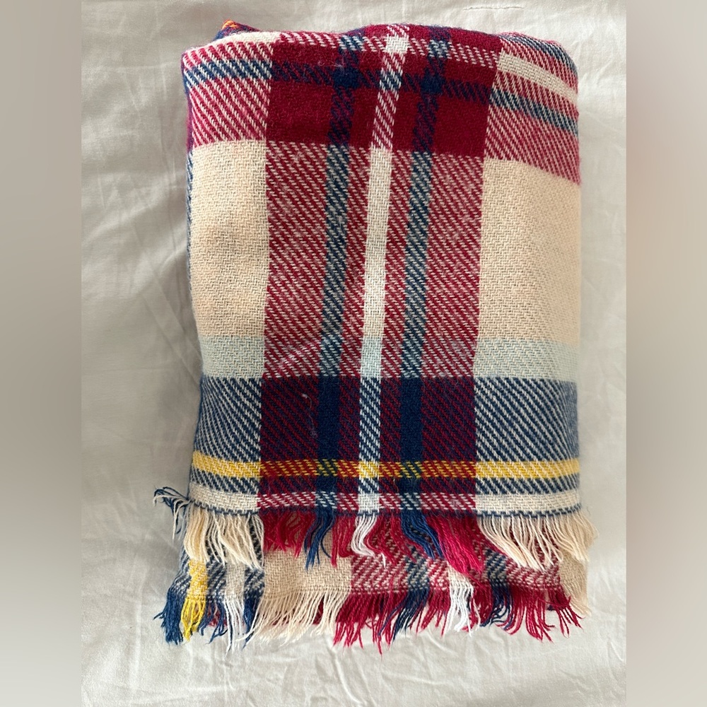 Scarf - Picture 7 of 11